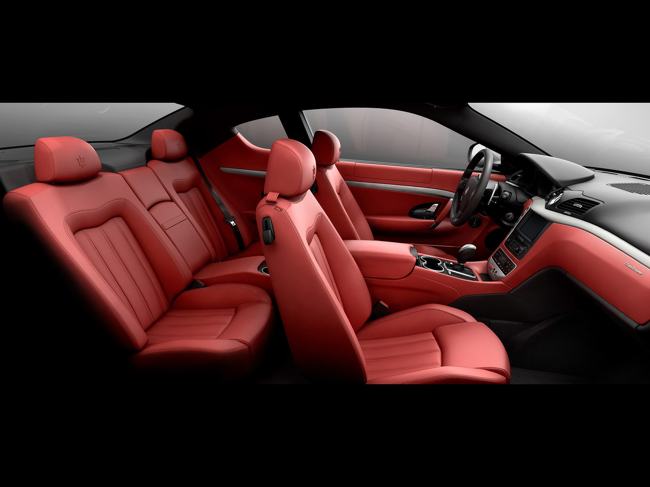 2007-Maserati-GranTurismo-Interior-1280x960.jpg
